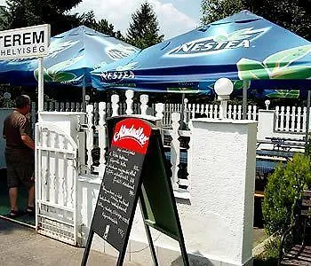 Solar Club Apart Otel Sopron